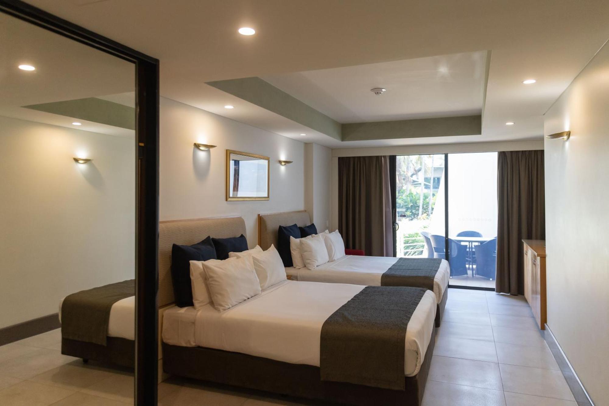 Mindil Beach Casino Resort Darwin Exteriér fotografie A room at the hotel