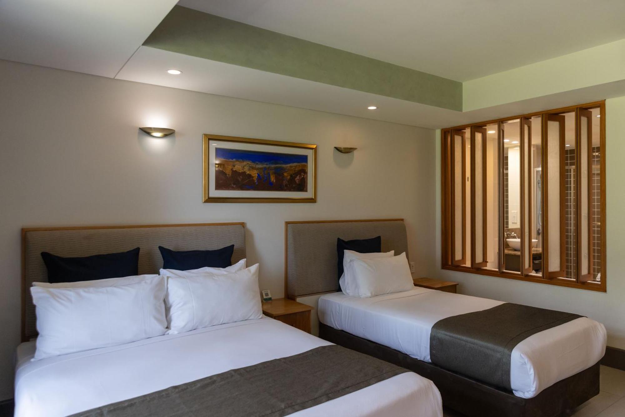 Mindil Beach Casino Resort Darwin Exteriér fotografie A room at the hotel